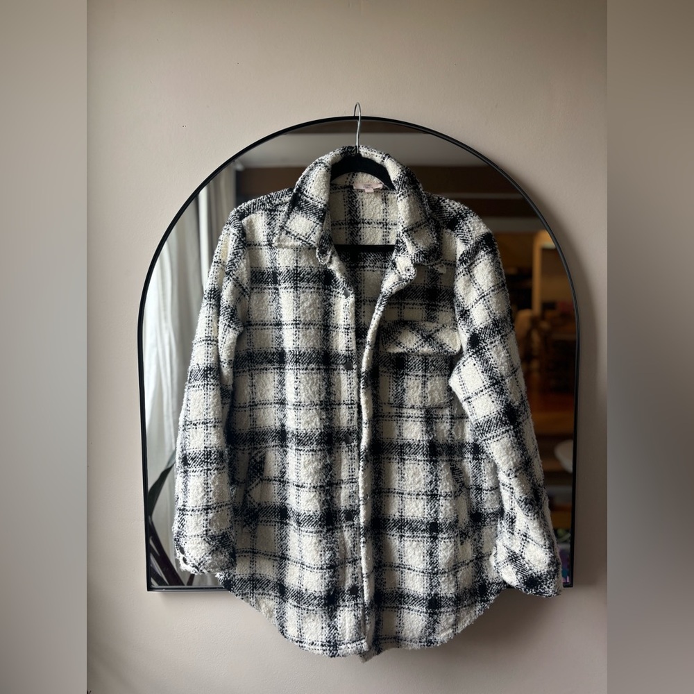 COMO VINTAGE | plaid shacket | size medium - Picture 4 of 6